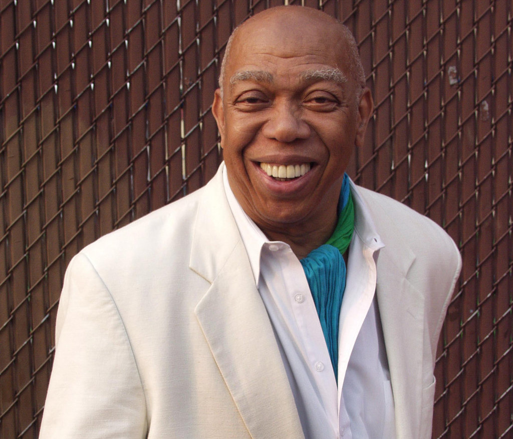 Geoffrey Holder Dies