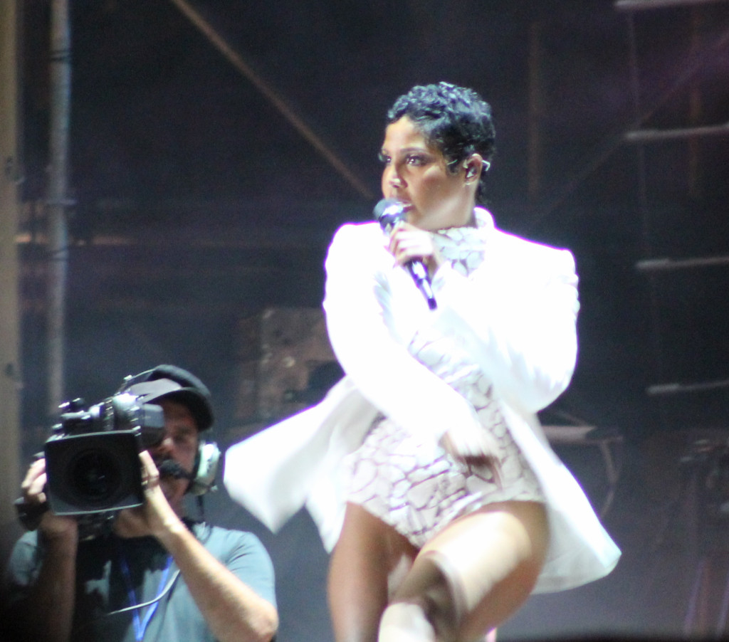 Toni Braxton at Miami Jazz in the Gardens